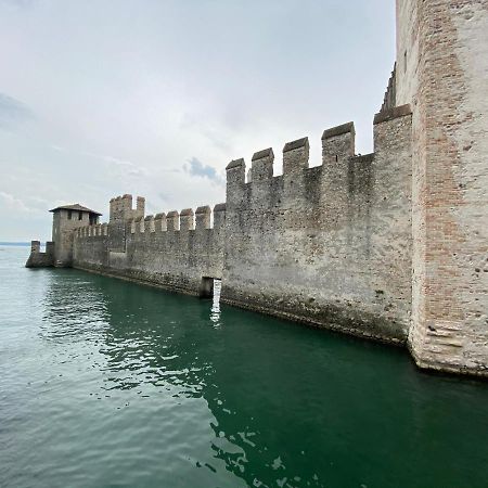Ferienwohnung Castello Mavino Sirmione Exterior foto