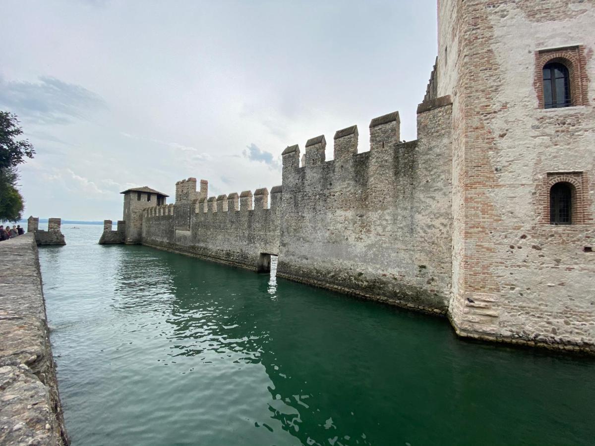 Ferienwohnung Castello Mavino Sirmione Exterior foto