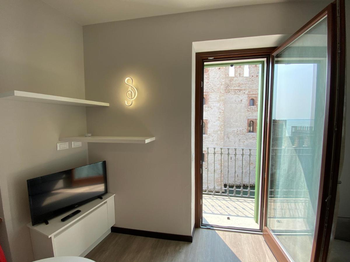 Ferienwohnung Castello Mavino Sirmione Exterior foto