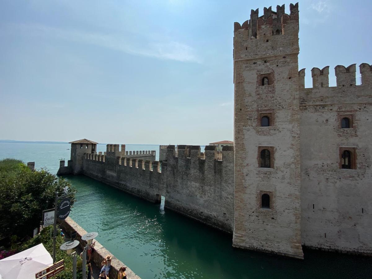 Ferienwohnung Castello Mavino Sirmione Exterior foto