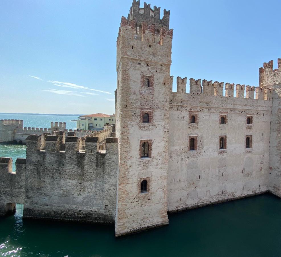 Ferienwohnung Castello Mavino Sirmione Exterior foto