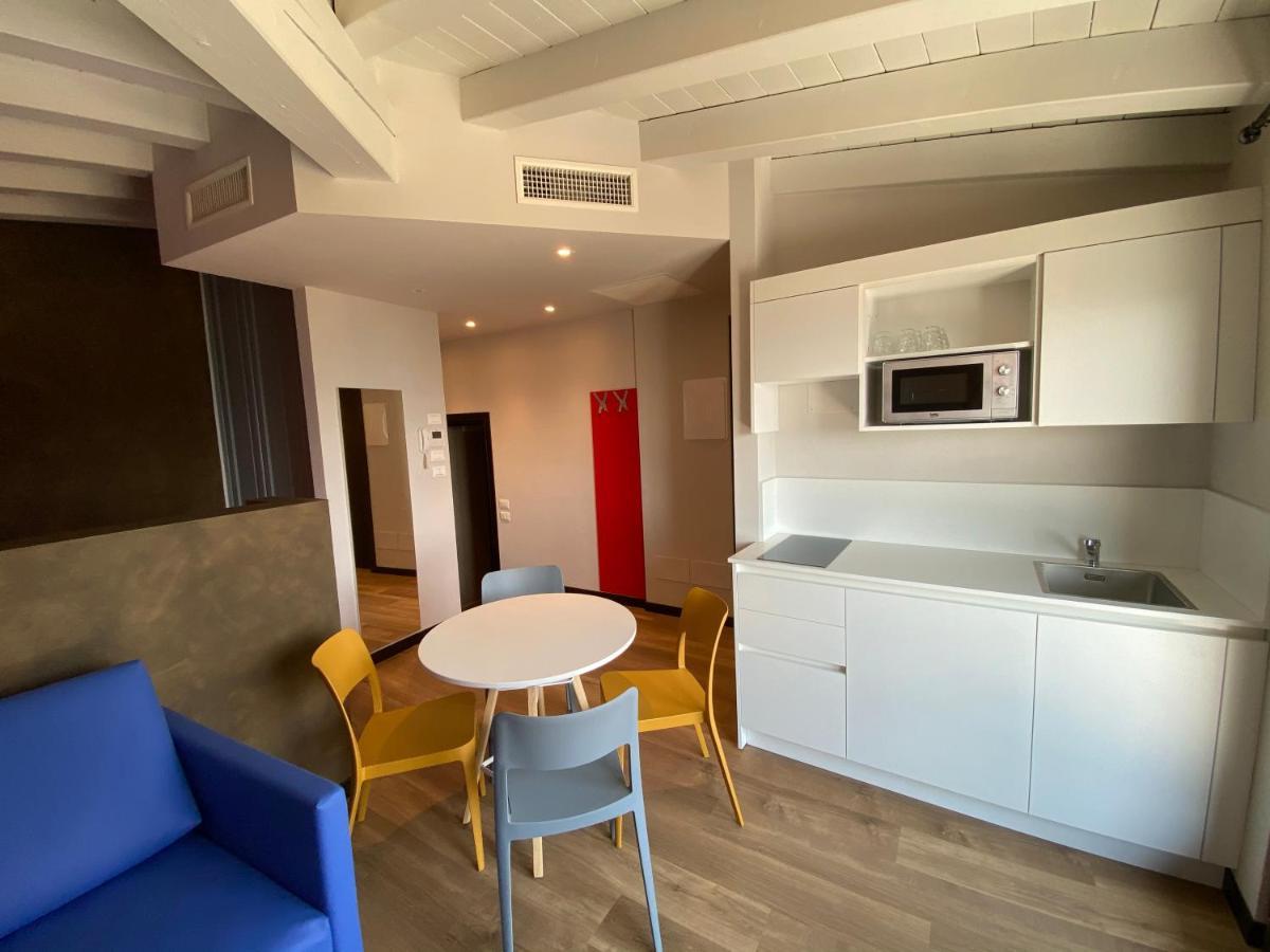 Ferienwohnung Castello Mavino Sirmione Exterior foto