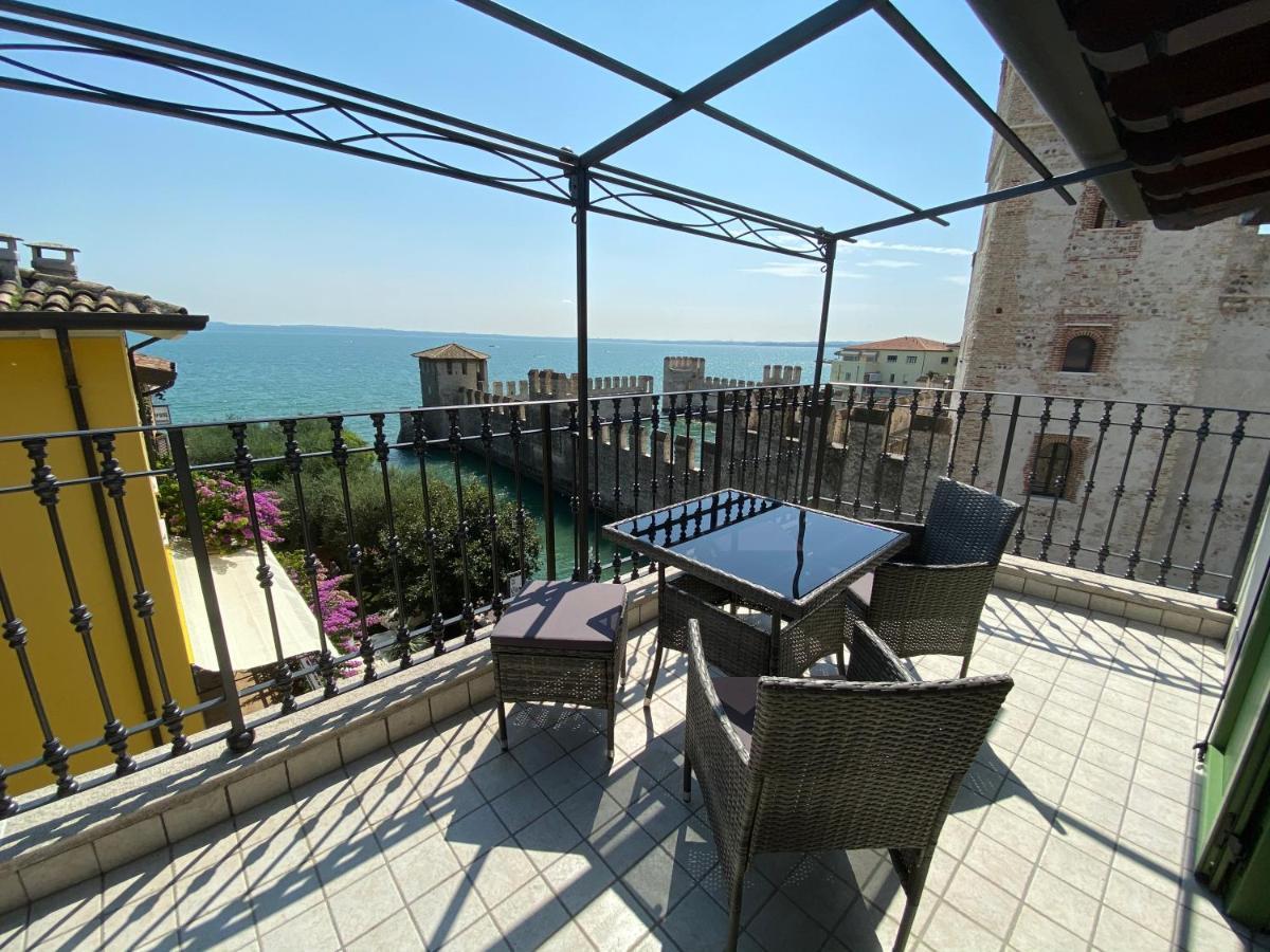 Ferienwohnung Castello Mavino Sirmione Exterior foto