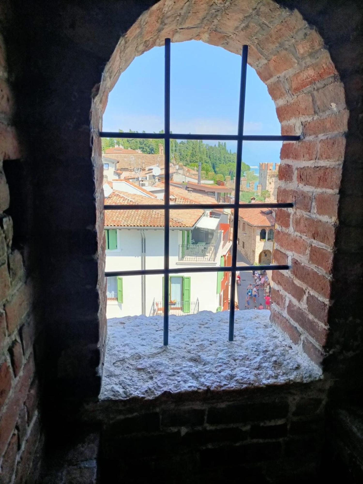 Ferienwohnung Castello Mavino Sirmione Exterior foto